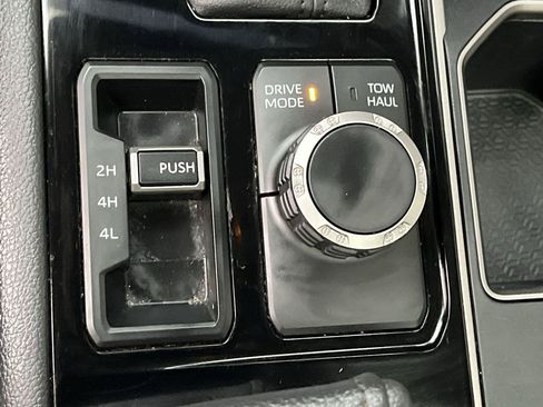 Used 2024 Toyota Tundra Limited AWD/4WD image 17