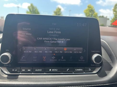 Certified 2023 Nissan Rogue SV w/ SV Premium B Package FWD image 16
