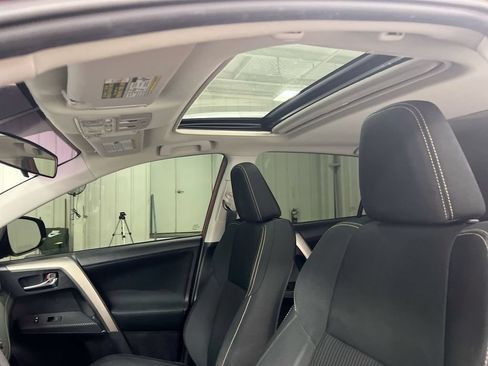 Used 2015 Toyota RAV4 XLE AWD/4WD image 19