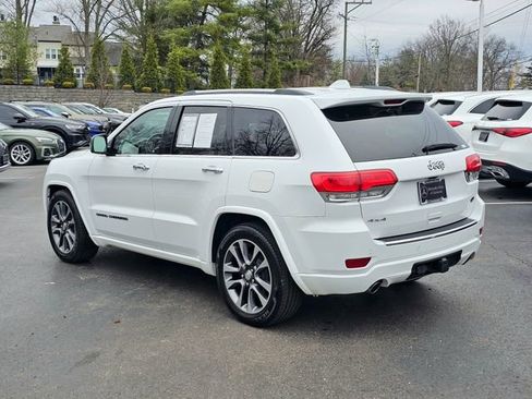 Used 2018 Jeep Grand Cherokee Overland image 12