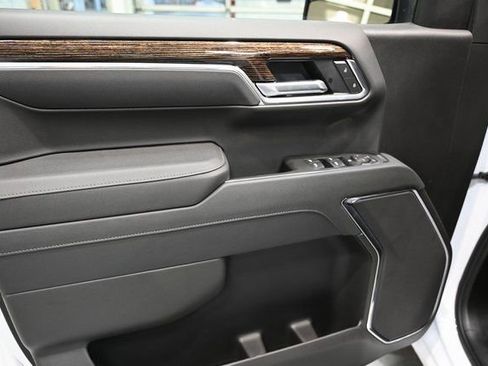 New 2026 GMC Sierra 1500 Elevation image 25