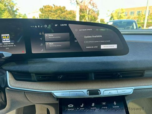 Used 2023 Lucid Air Grand Touring image 18