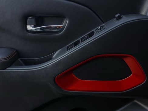 Used 2023 Nissan Frontier PRO-4X w/ Pro Convenience Package image 23