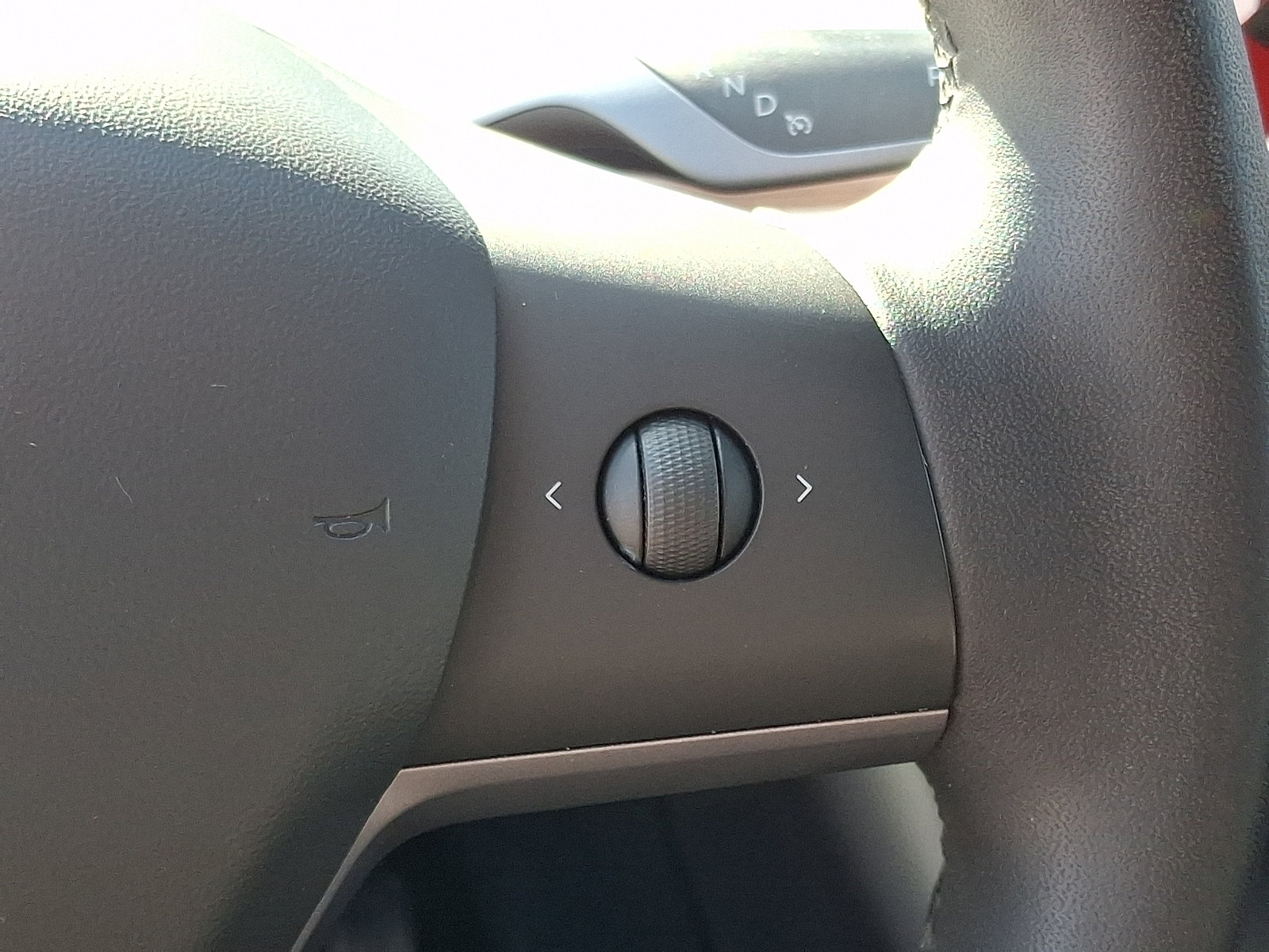 Used 2021 Tesla Model Y Long Range AWD/4WD image 23