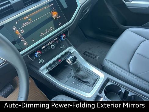 New 2025 Audi Q3 2.0T Premium image 16