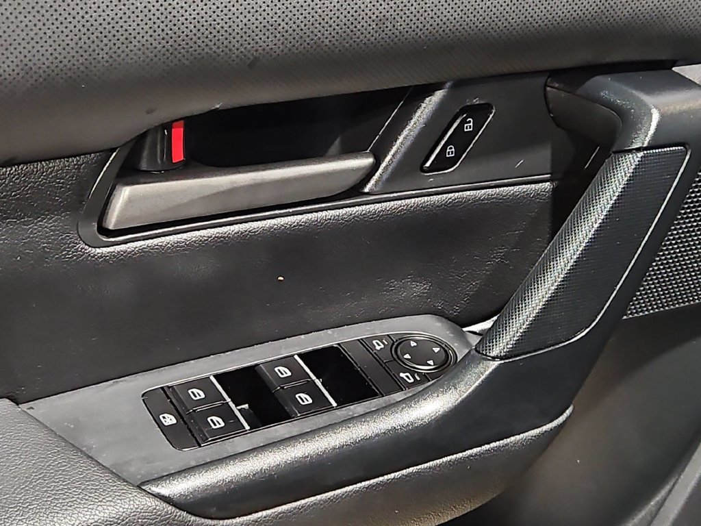 Used 2025 MAZDA CX-50 AWD 2.5 S w/ Premium Package image 13