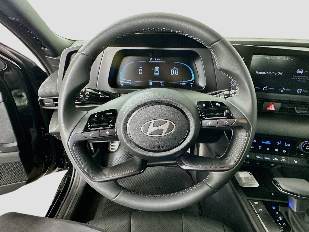New 2026 Hyundai Elantra SEL Sport FWD image 10