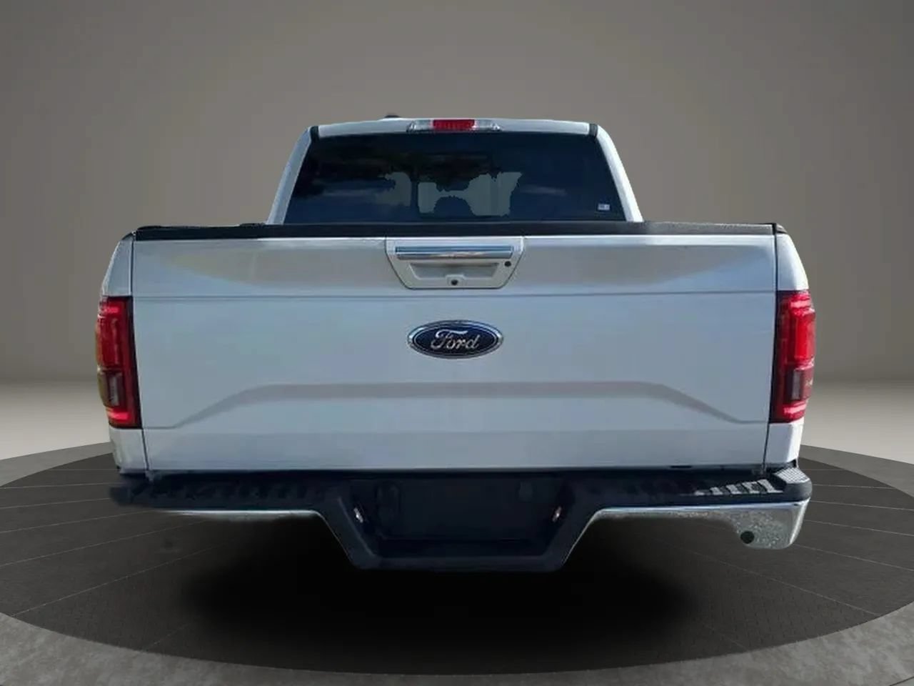 Used 2017 Ford F150 Lariat w/ Equipment Group 502A Luxury AWD/4WD image 8