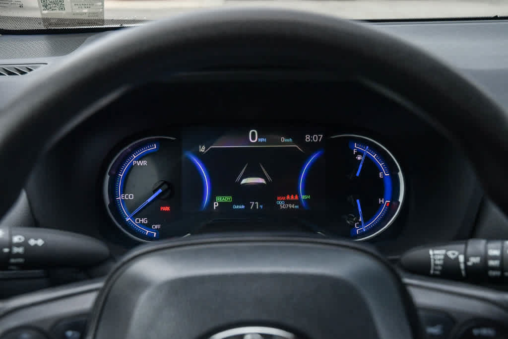 Used 2025 Toyota RAV4 XLE AWD/4WD image 27