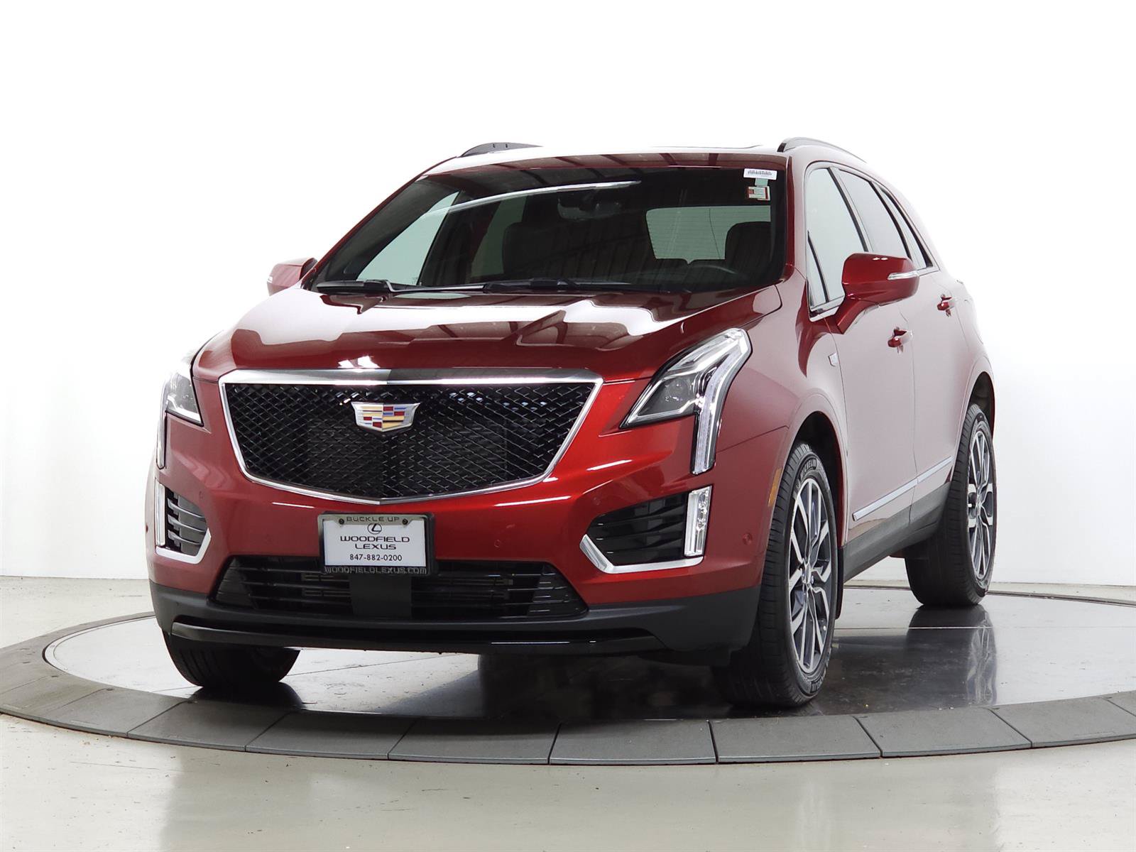 Used 2023 Cadillac XT5 Sportv w/ Technology Package AWD/4WD image 4