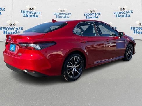 Used 2024 Toyota Camry XLE image 8