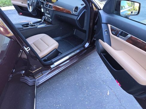 Used 2012 Mercedes-Benz C 250 Sedan image 12