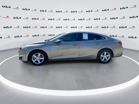 Used 2024 Chevrolet Malibu LS w/ Driver Confidence Package FWD image 5