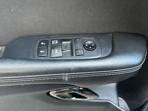 Used 2020 Dodge Challenger SRT Hellcat RWD image 11