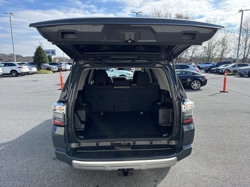 Used 2024 Toyota 4Runner TRD Off-Road image 11