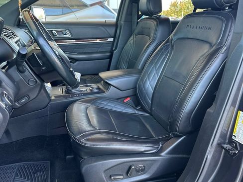 Used 2017 Ford Explorer Platinum AWD/4WD image 25