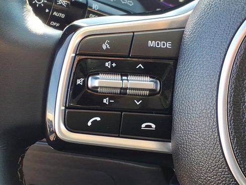 Used 2023 Kia Sorento SX image 11