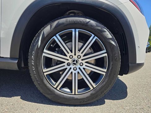 Used 2024 Mercedes-Benz GLE 350 4MATIC image 9