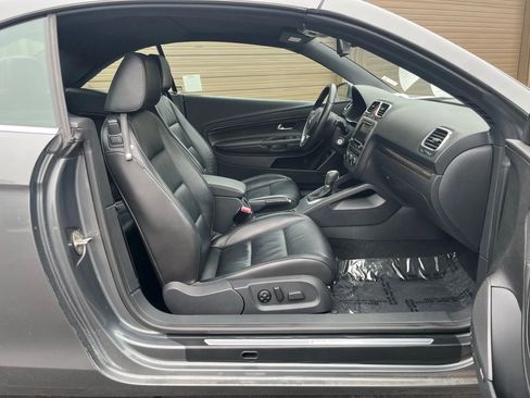 Used 2015 Volkswagen Eos Executive image 9