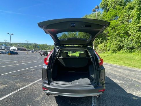 Used 2019 Honda CR-V Touring image 16