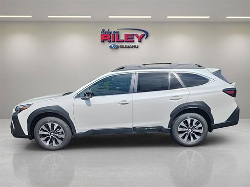 Used 2025 Subaru Outback Limited image 2