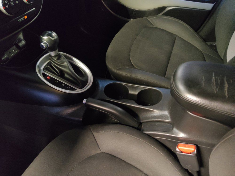 Used 2017 Kia Soul FWD image 26