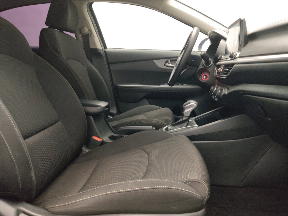 Used 2021 Kia Forte LXS FWD image 21