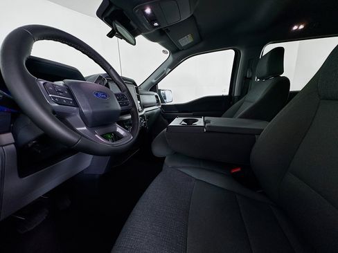 Used 2025 Ford F150 XLT w/ Equipment Group 301A Standard image 19