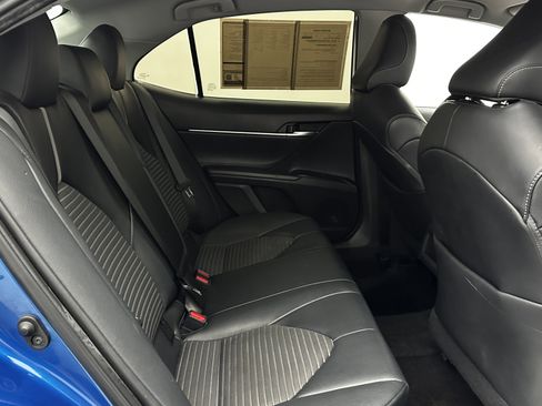 Used 2020 Toyota Camry SE image 30