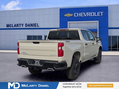 New 2026 Chevrolet Silverado 1500 Custom Trail Boss AWD/4WD image 5