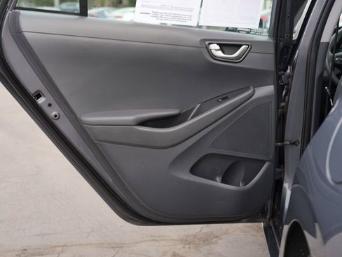 Used 2018 Hyundai Ioniq Blue image 19