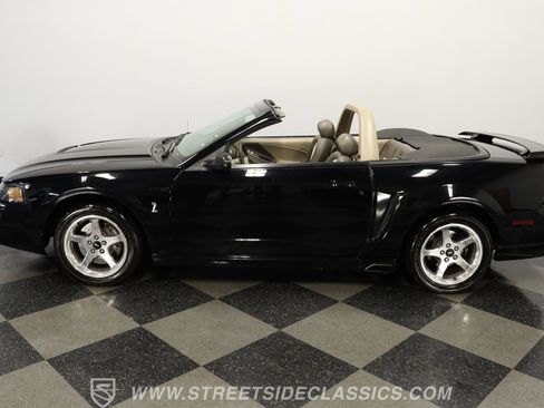 Used 2001 Ford Mustang Cobra image 2