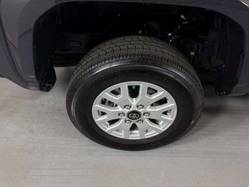 Used 2025 Toyota Tacoma SR5 image 11