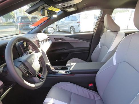 Certified 2026 Toyota Camry SE image 15