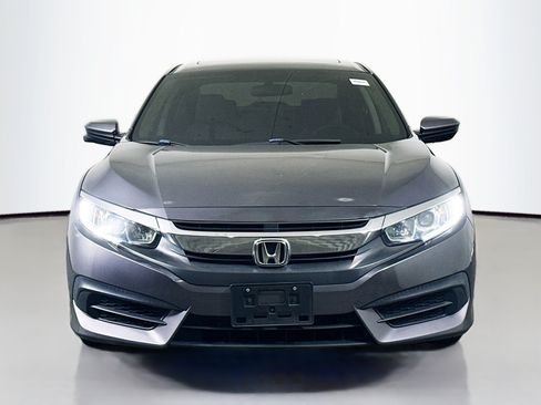 Used 2018 Honda Civic EX image 2