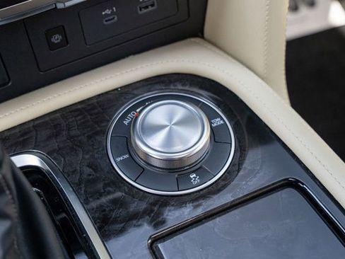 Used 2023 INFINITI QX80 Sensory w/ All-Season Package AWD/4WD image 32