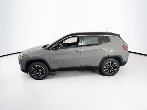 Used 2023 Jeep Compass Limited AWD/4WD image 8