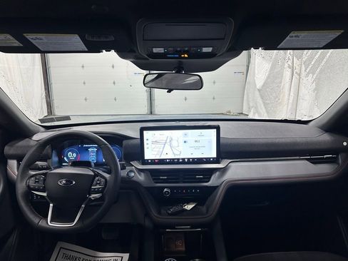 Used 2025 Ford Explorer ST-Line image 39
