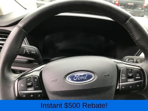 Used 2023 Ford Escape Platinum image 9