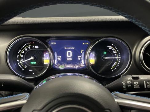 Used 2023 Jeep Wrangler Unlimited Rubicon 4xe image 15