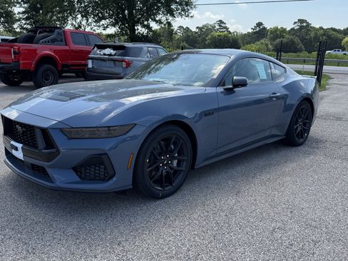 New 2026 Ford Mustang GT RWD image 5