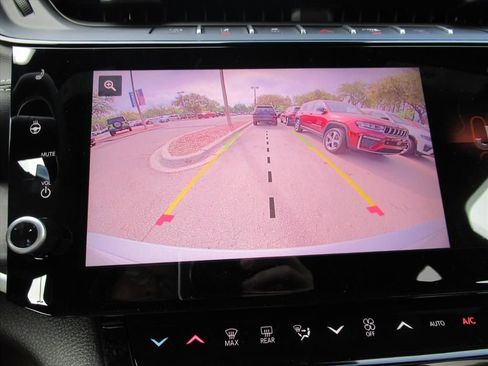 New 2026 Jeep Grand Cherokee Limited RWD image 27