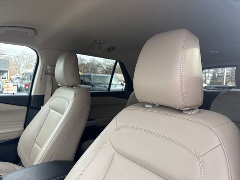 Used 2024 Ford Explorer XLT w/ Equipment Group 202A image 26