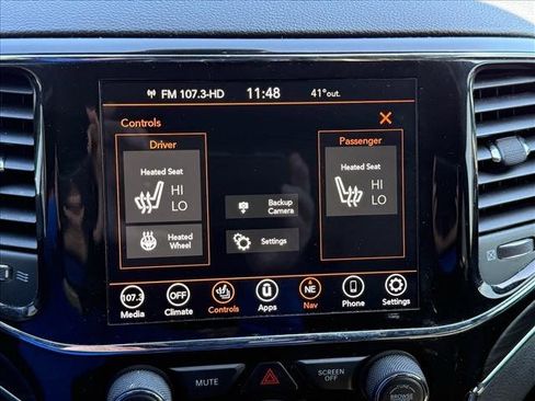 Used 2022 Jeep Grand Cherokee Limited image 23