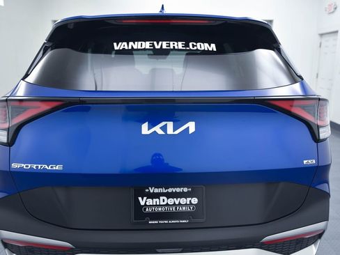 Used 2023 Kia Sportage EX image 6