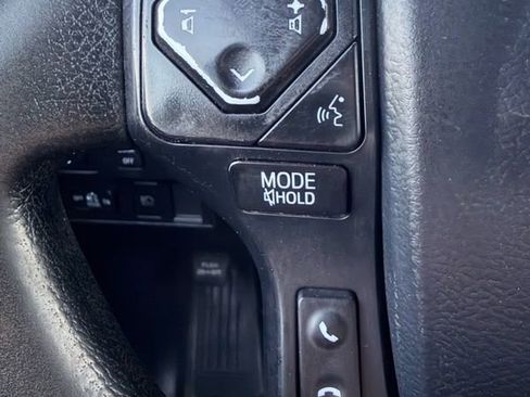 Used 2020 Toyota Tundra SR image 27