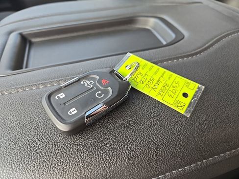 Used 2022 Chevrolet Silverado 1500 LTZ w/ LTZ Convenience Package II image 30