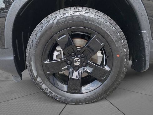 Certified 2024 Honda Ridgeline Black Edition image 9