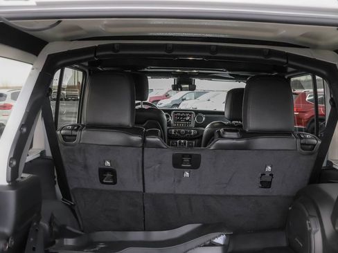 Used 2021 Jeep Wrangler Unlimited Rubicon w/ Trailer Tow Package image 28