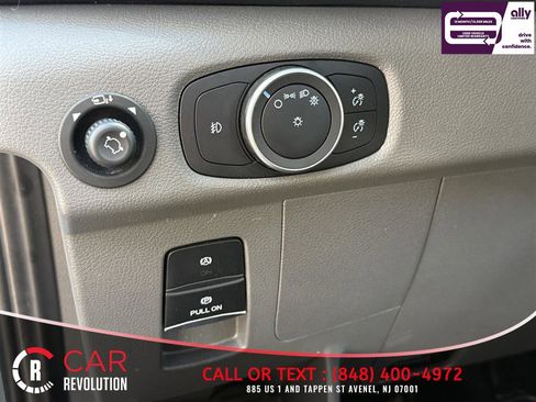 Used 2023 Ford Transit 350 XLT RWD image 41
